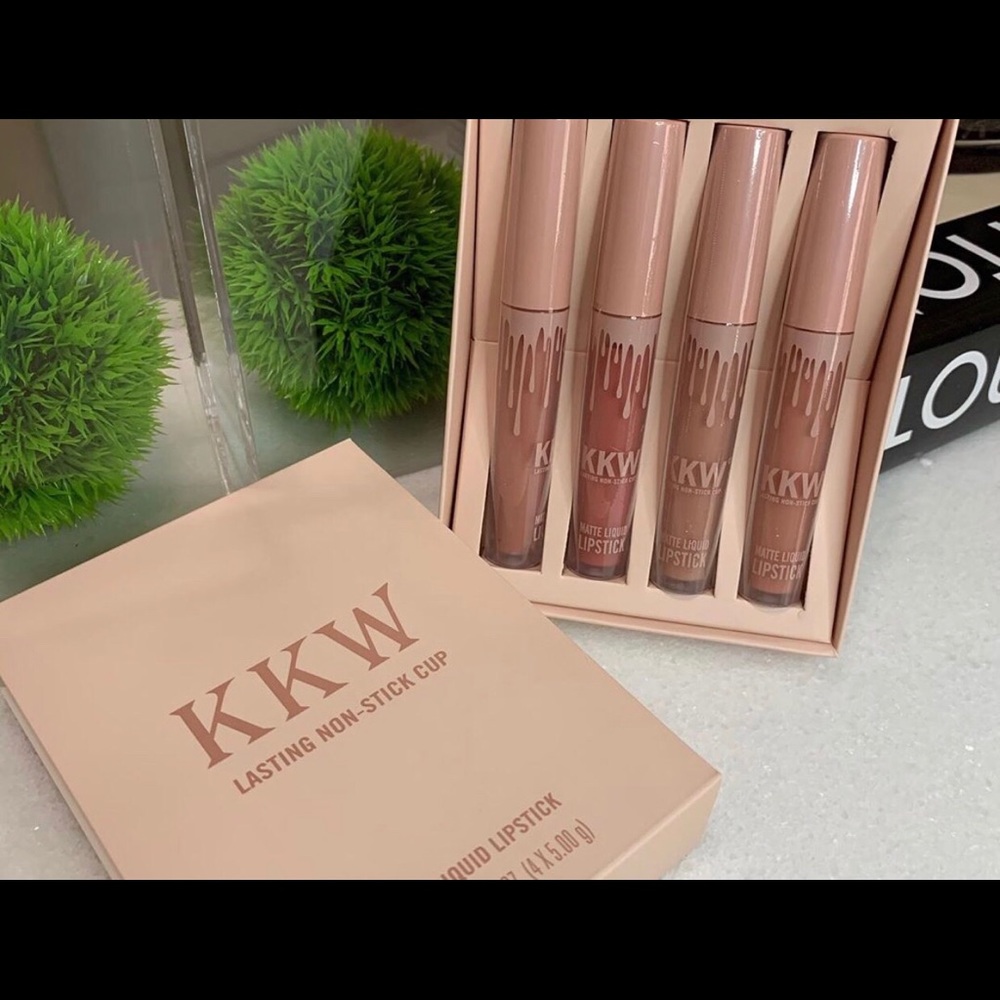 KKW collection kit lips gloss